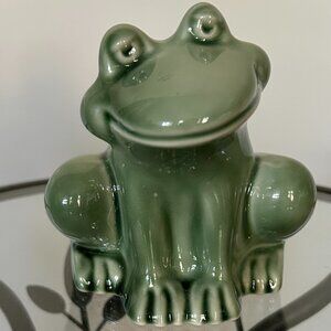Rare WADE of England green frog piggy bank
